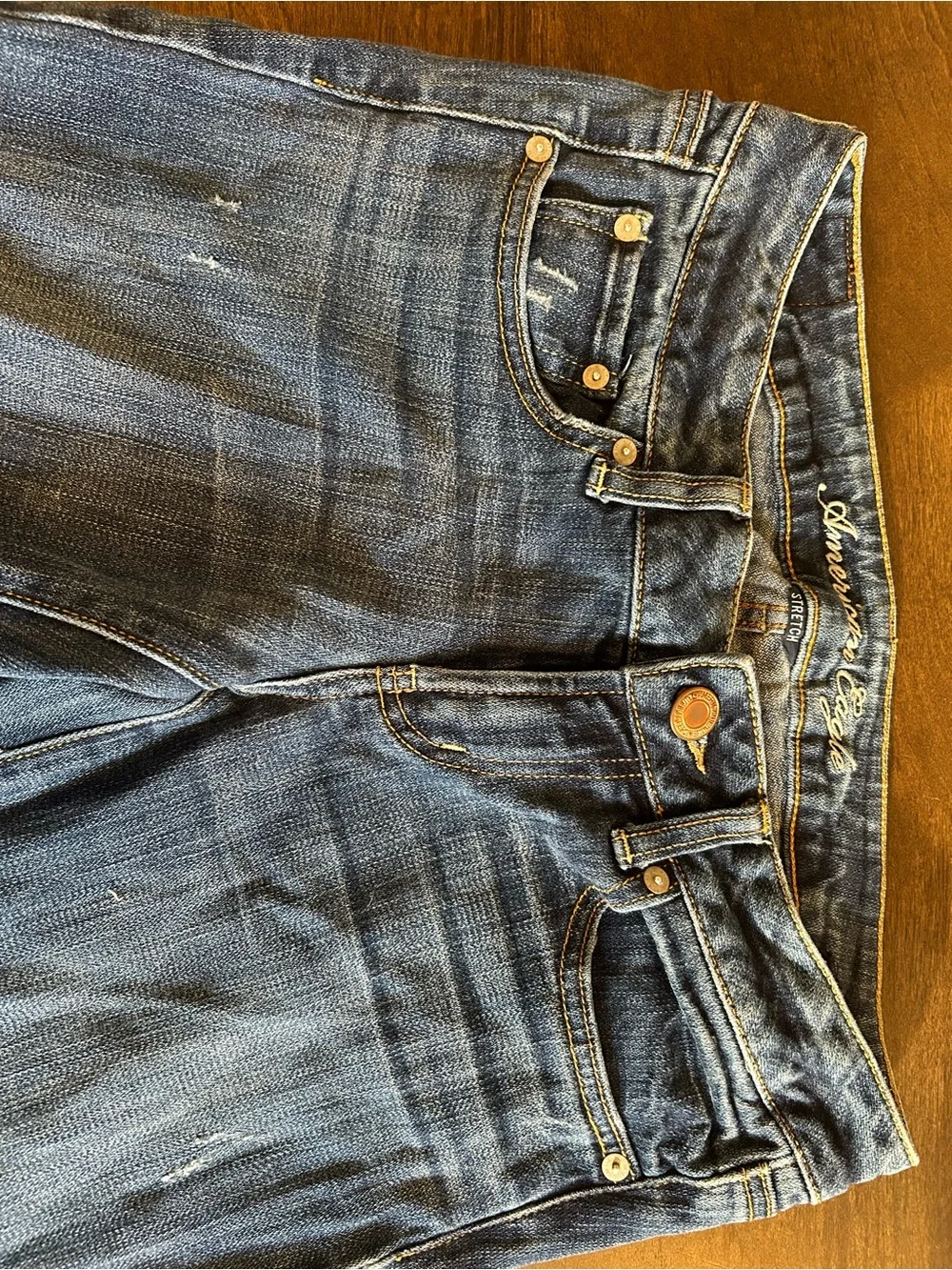 American Eagle Favorite Boyfriend Sz 6 Short Women’s Distressed Jeans